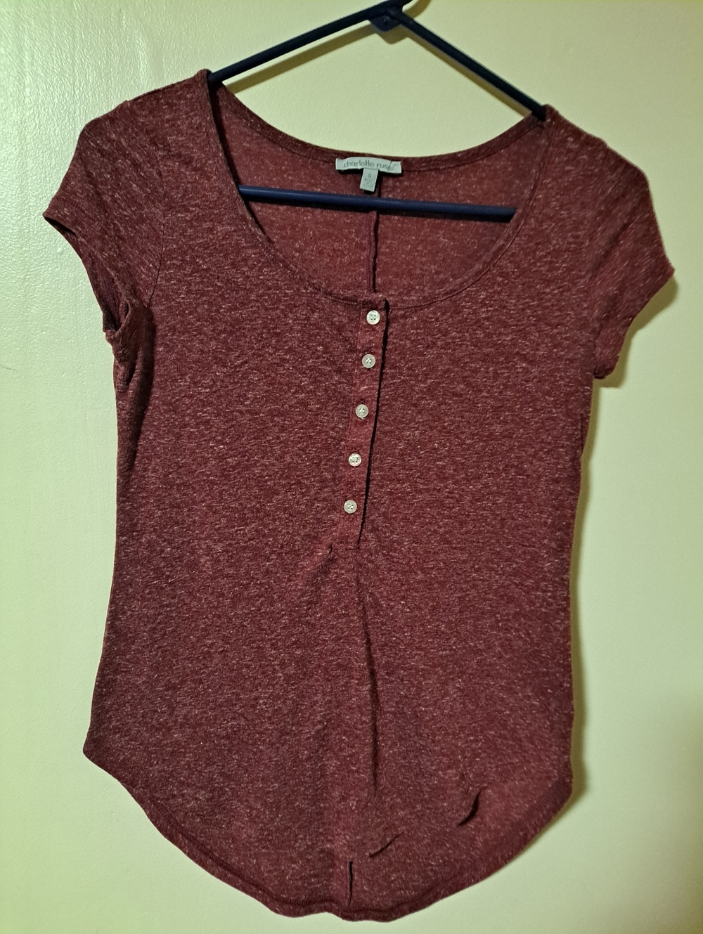Casual Henley Scoop Neck Top - Maroon